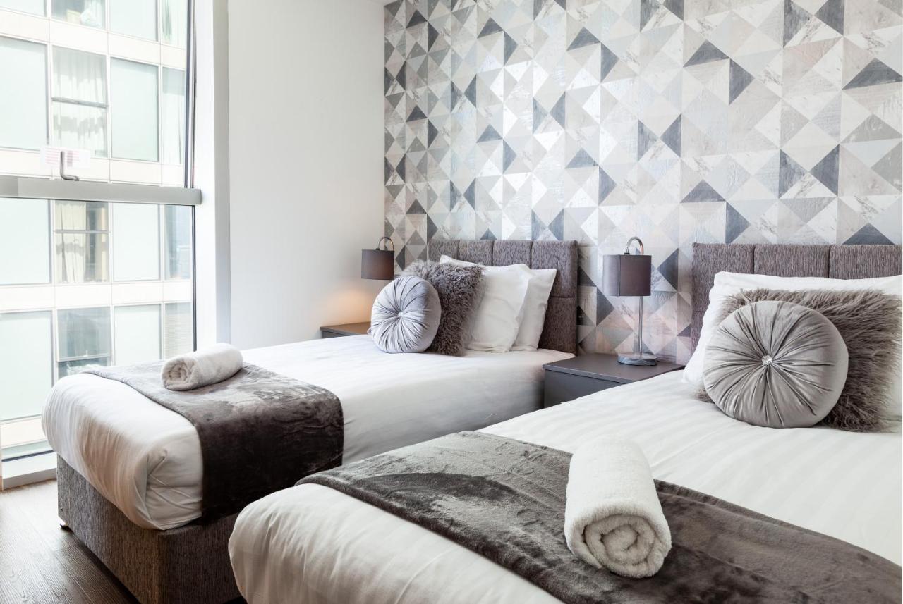 2 Bedroom 2 Bathroom In With Free Parking - Contractors, Relocation, Business Travellers