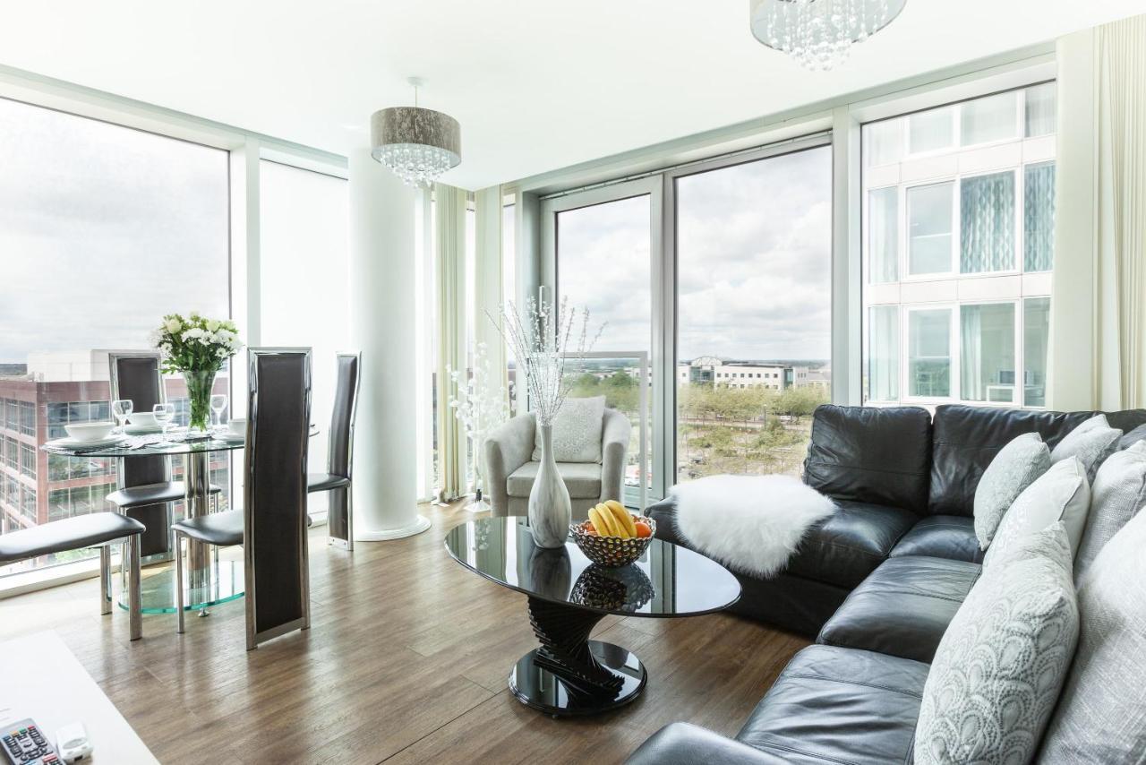 2 Bedroom 2 Bathroom In With Free Parking - Contractors, Relocation, Business Travellers Milton Keynes